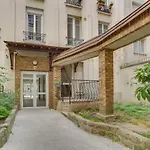 48 Rue Des Haies